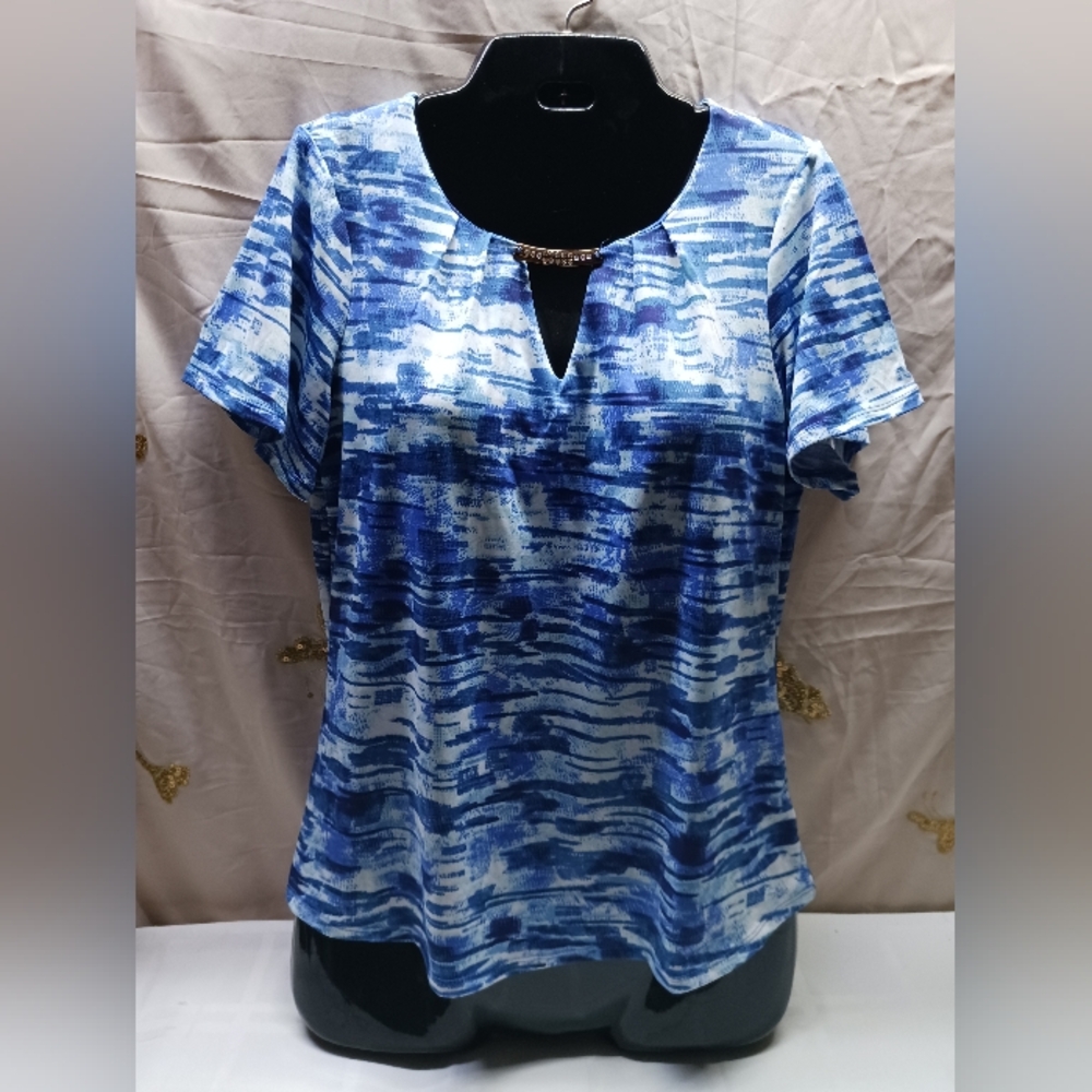 Always Indigo pullover blouse /Size M/ Blues & white Stretch